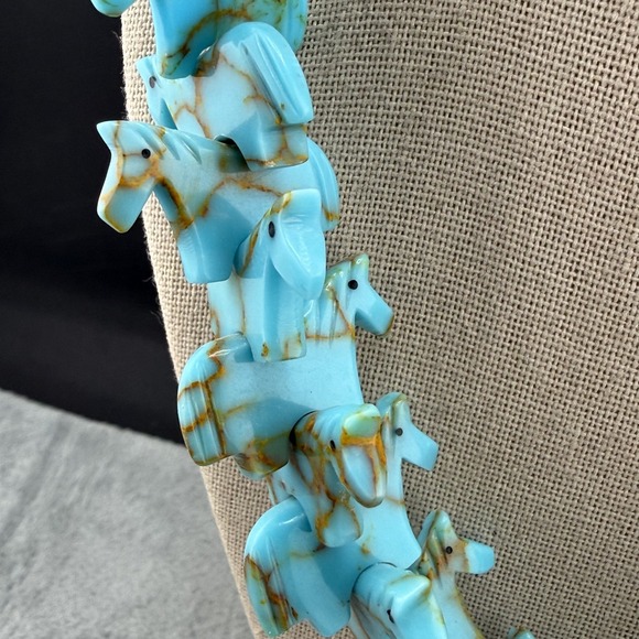 Vintage Fetish Necklace Blue Carved Horses Equestrian 27" - Picture 2 of 7